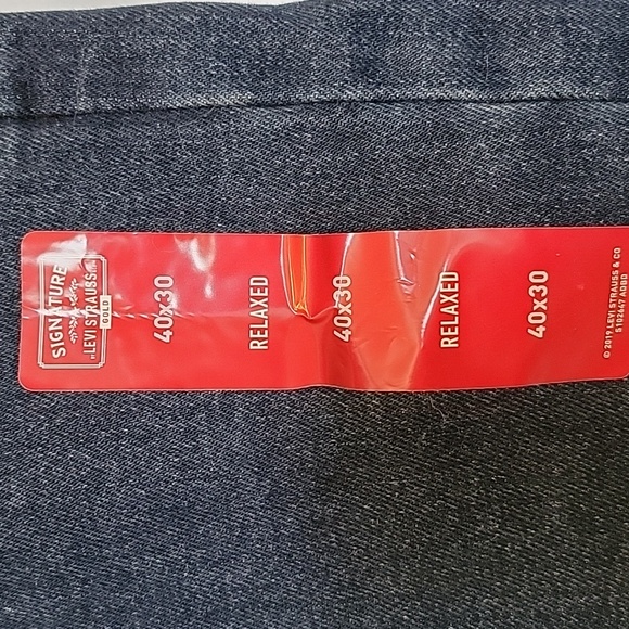 Levi Strauss Gold Jeans - Picture 2 of 5